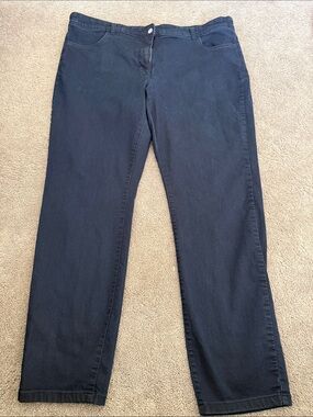 Women’s Straight-Leg Jeans in Dark Navy
